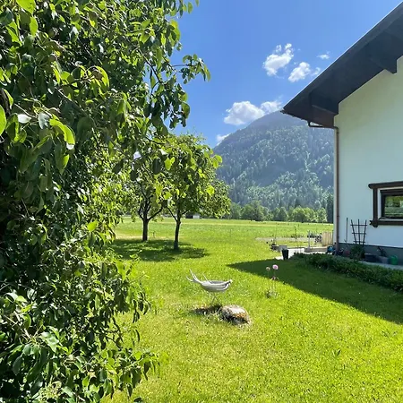 Whiteberg Apartment